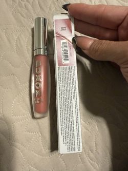 Buxom Sheer Lip Plumper 