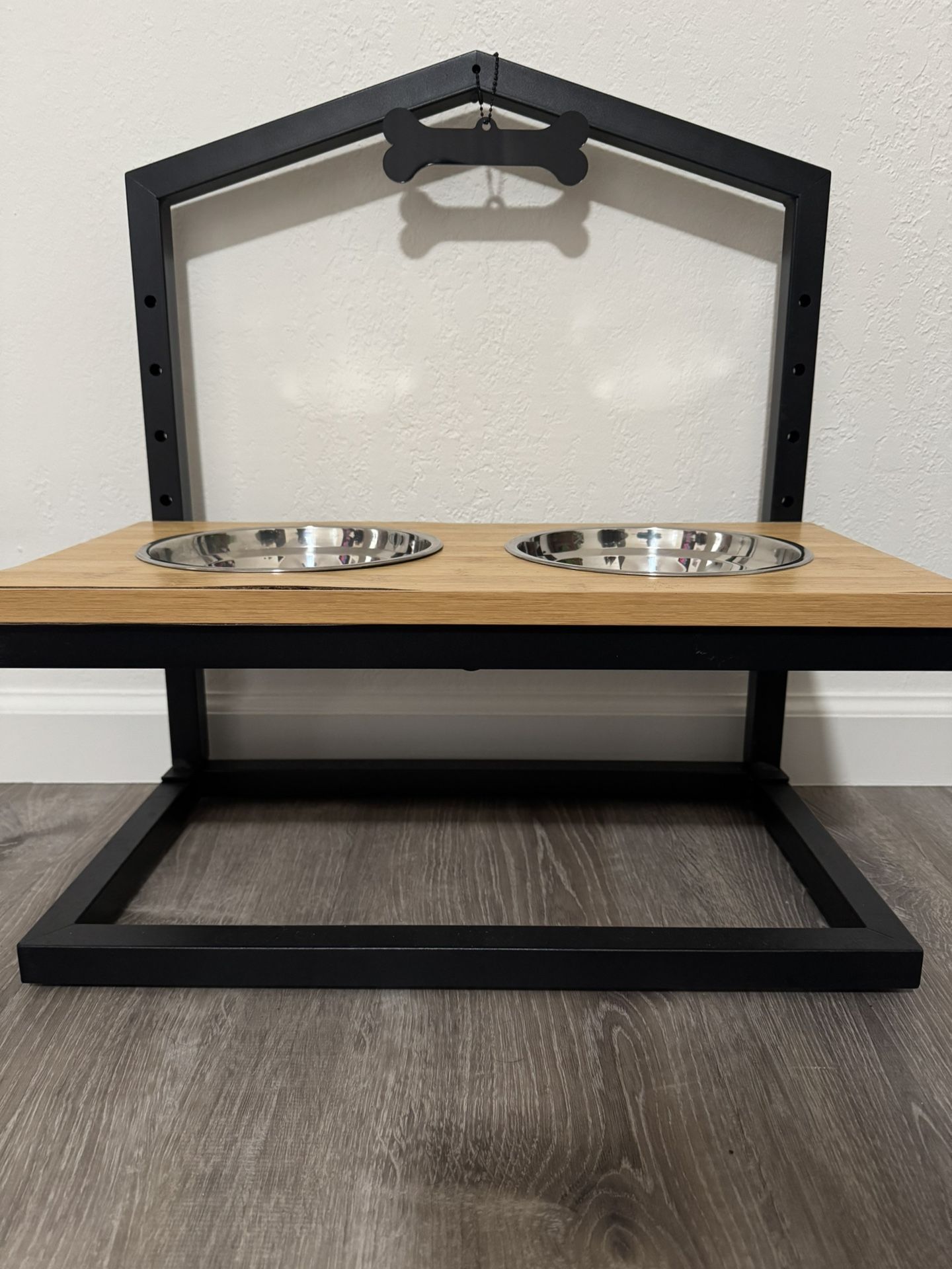 Dog Bowl With Adjustable Hight