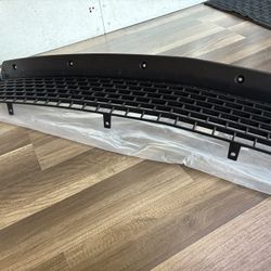 Challenger Front Bumper Lower Grille ‘15 - ‘18