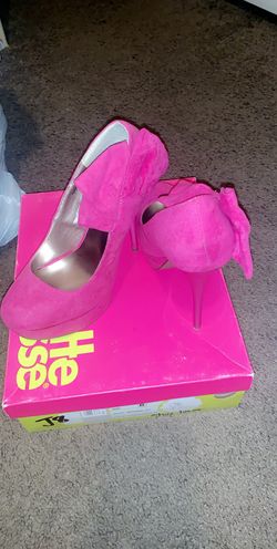 Pink heels Size 6