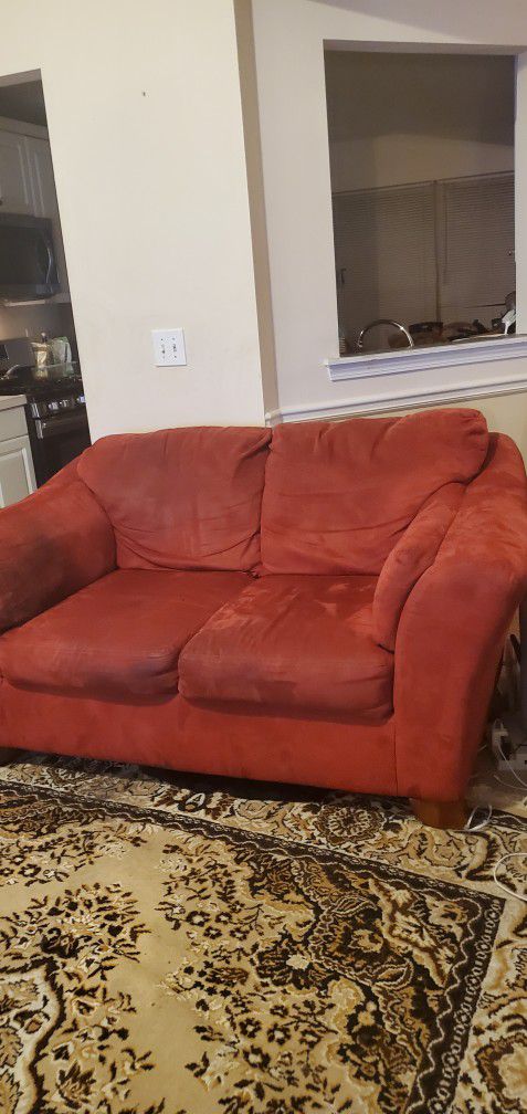 2 Seater Sofa(NEGOTIABLE)