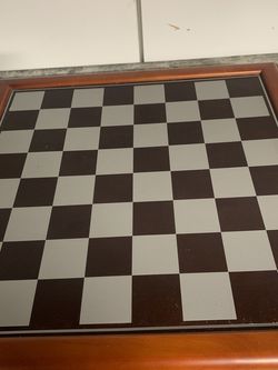 Chess Set - PICK UP IN OAKLEY