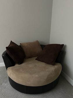 Round Oversized Swivel Chair with Pillows