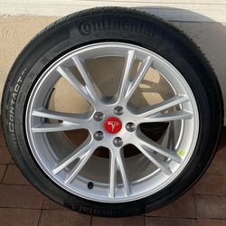 Tesla Model Y Gemini 19” Wheels