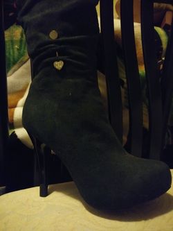 Botas