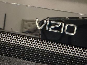 VIZIO TV (55 INCH)