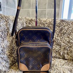 Louis Vuitton Amazon Crossbody Monogram 