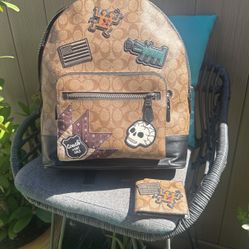 Coach Canvas With Wallet
