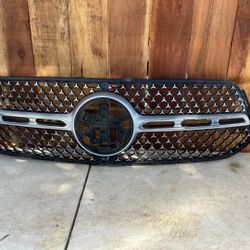 Benz W247 GLB AMG Genuine Normal Front Grill Diamond Grill with Camer / 4T1-1245