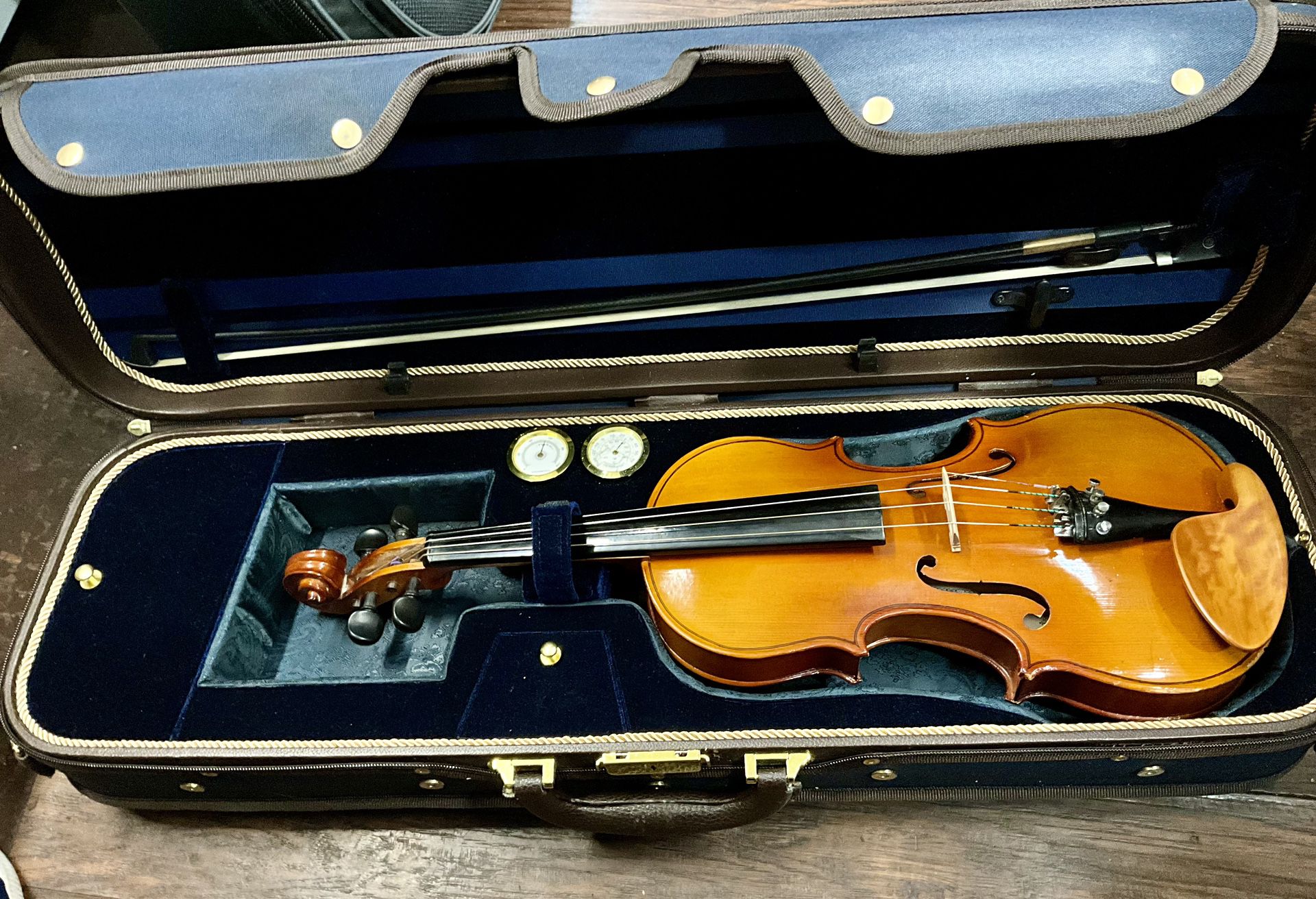   Heimer HV006 4/4 Violin w/ Bow & Hydrometer Hardshell Case 