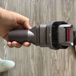 Dyson V 15 Brush