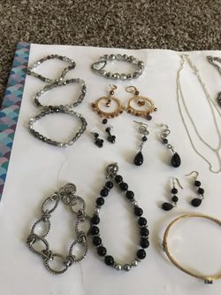 Cosmetic jewelry