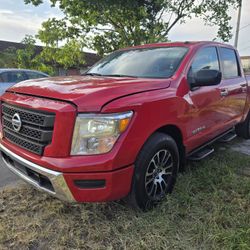 2021 Nissan Titan