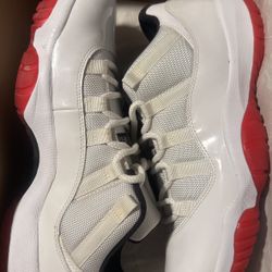 Jordan 11 Retro Low Varsity Red 