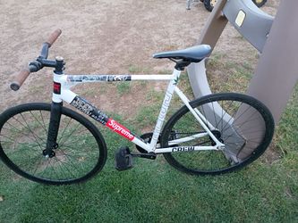 Crew Ace bicycle lightweight carbon fiber aluminum no offers no trades good shape 75th Ave Indian School serious buyers only please