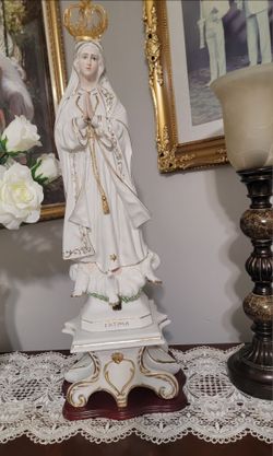 Our Lady of Fatima Porcelain Statue