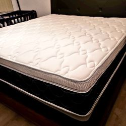 NEW KING PLUSH PILLOW TOP MATTRESS. Bed frame is not available. Take it home same day 👍