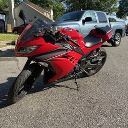 2014 Kawasaki Ninja 300