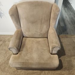 Beige Armchair 29×32×33