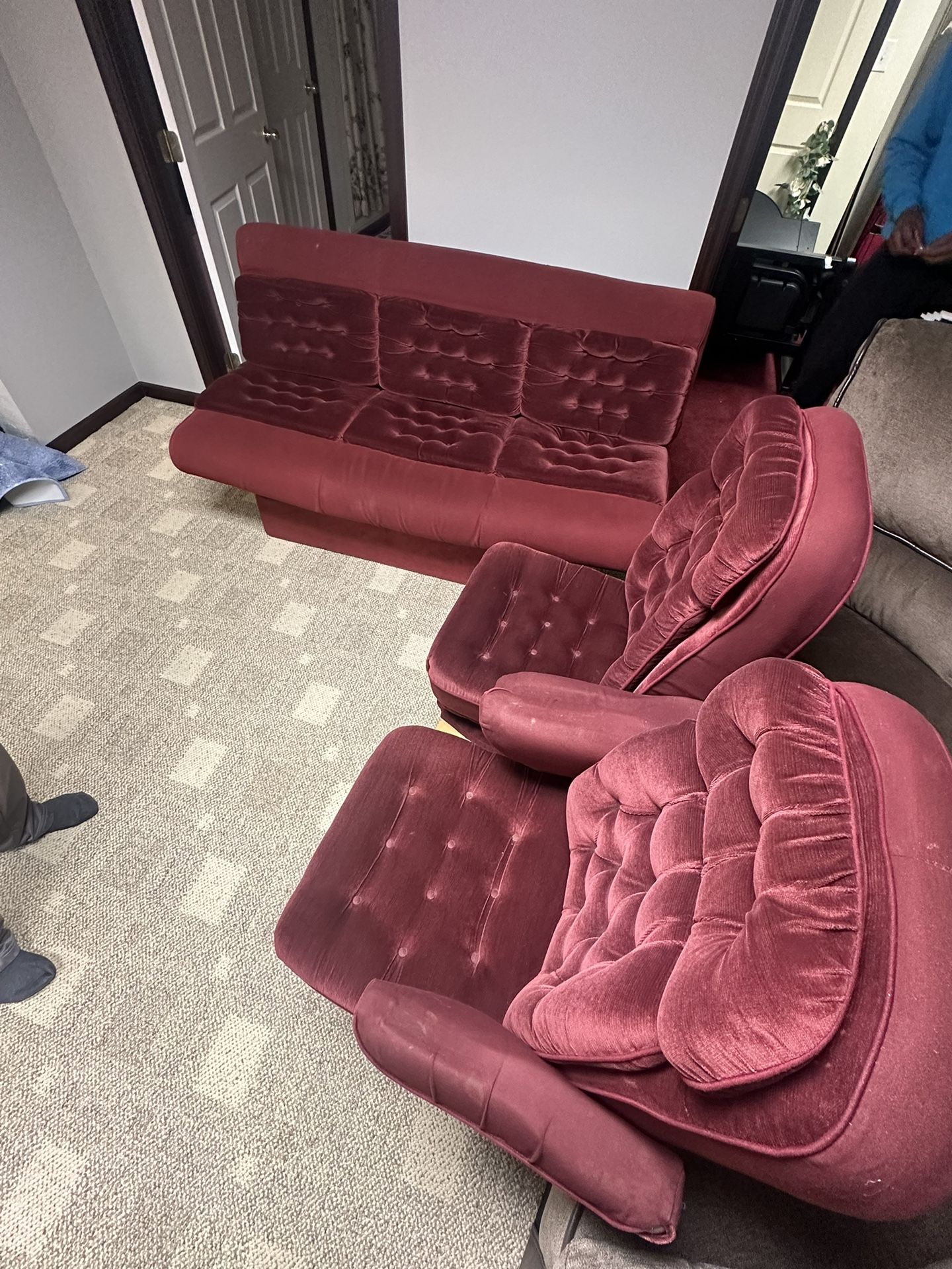 Old Fashion Sofa Set