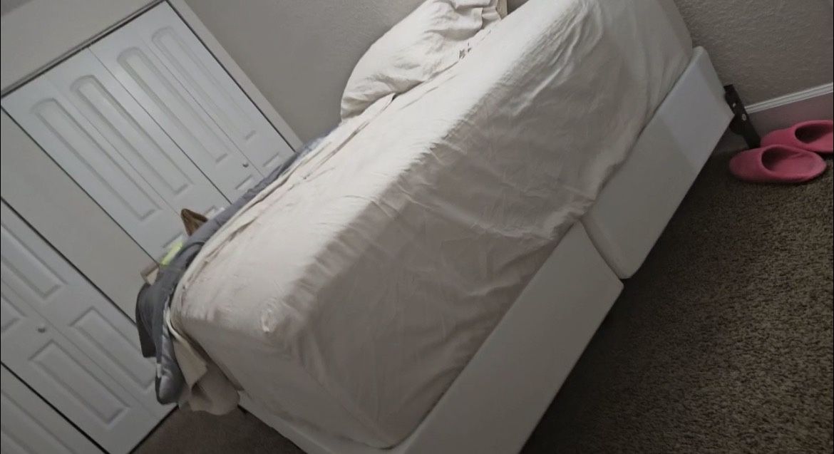  9 Inch Box Spring with Cover, No Assembly Mattress Foundation, Sturdy Metal Structure, Split Queen, 