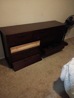 Dresser