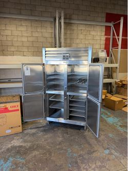 Traulsen Commercial Refrigerator / Freezer – $500
