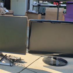 2 Computer Monitors 