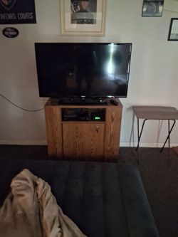 Wooden TV Stand w/Shelves