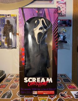 Scream  Ghostface Figure in Box