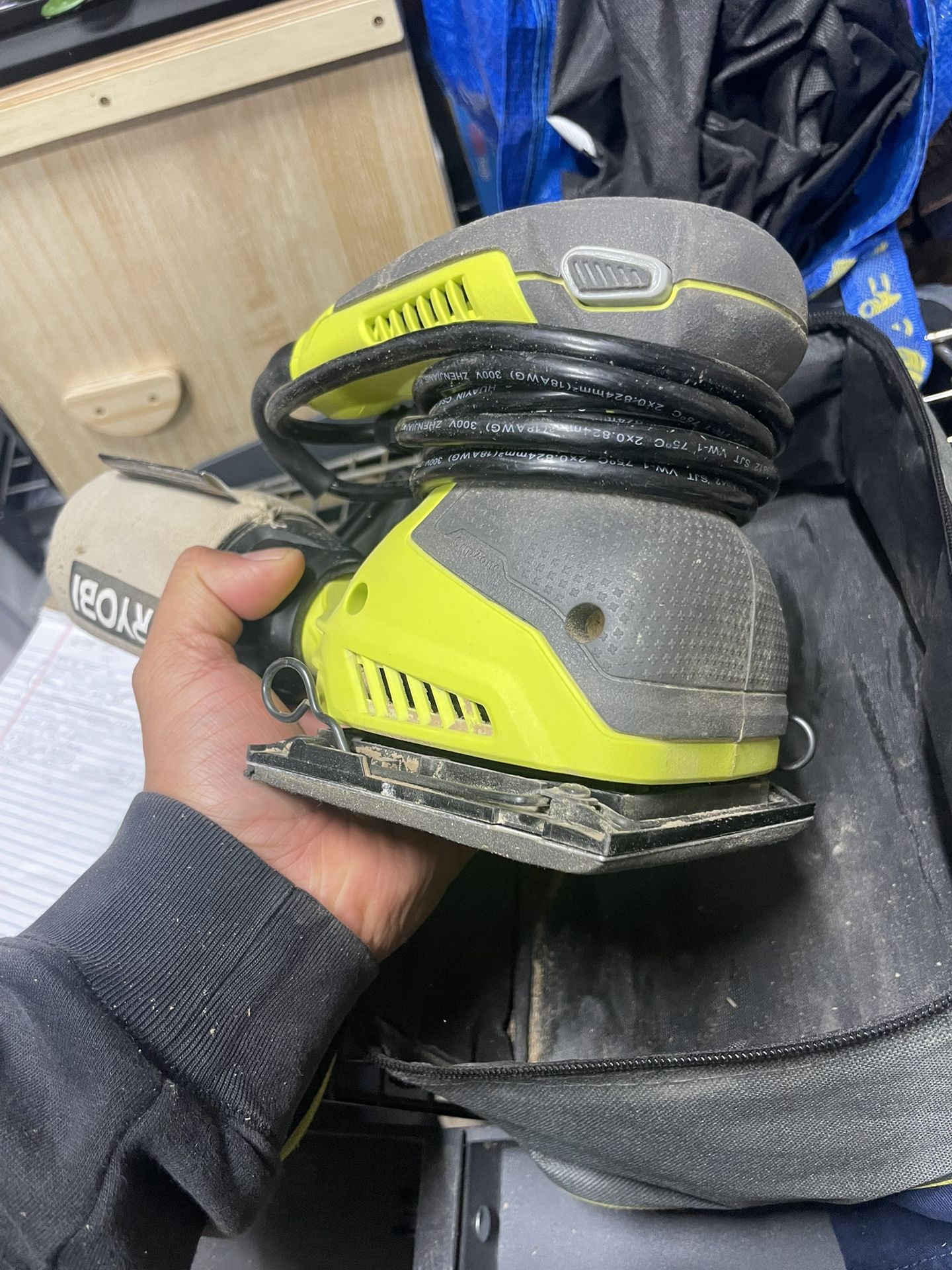 Ryobi 1/4 Sheet Sander