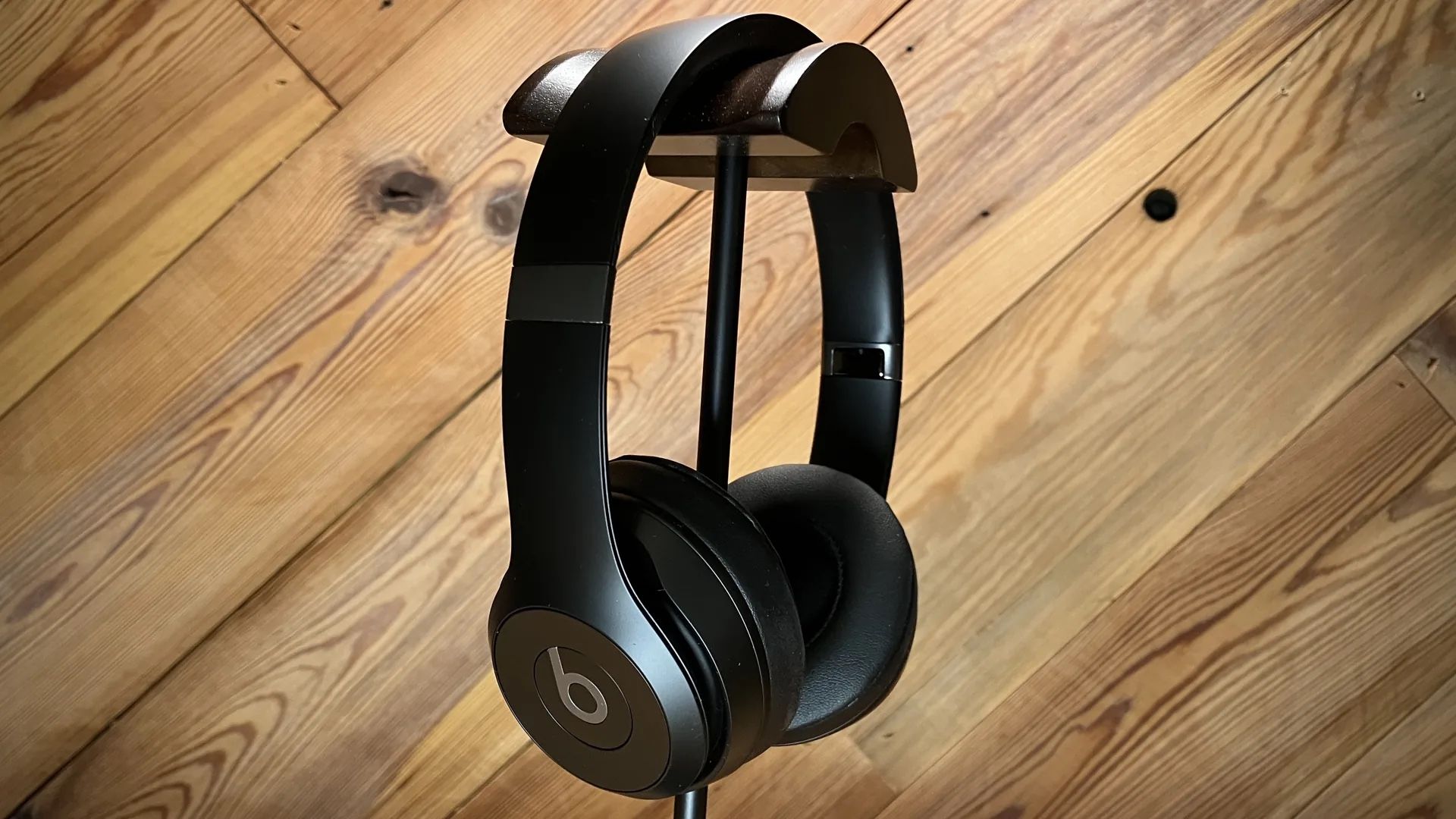 Beats Solos 4