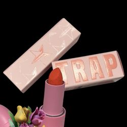 Jeffree Star Velvet Trap Prick Bold Coral-Red Lipstick