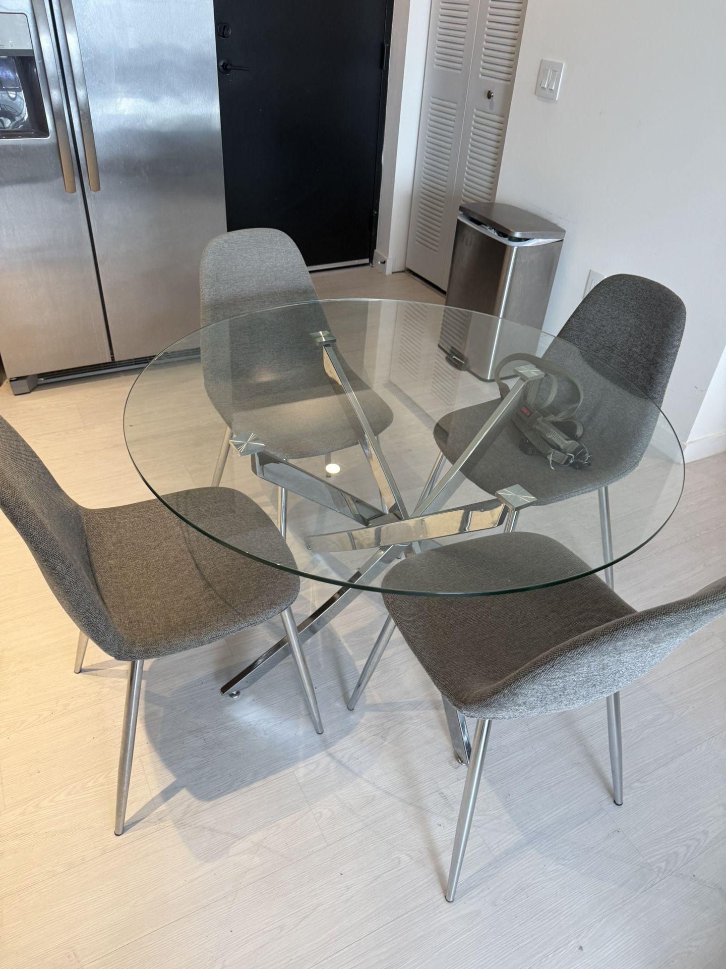 Dining Table With 4 Chairs