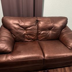 Loveseat 