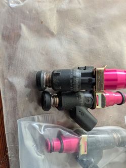 Brand new AUS 55 injectors