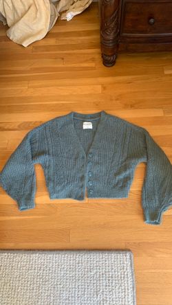 Abercrombie & Fitch Cropped Knit Cardigan