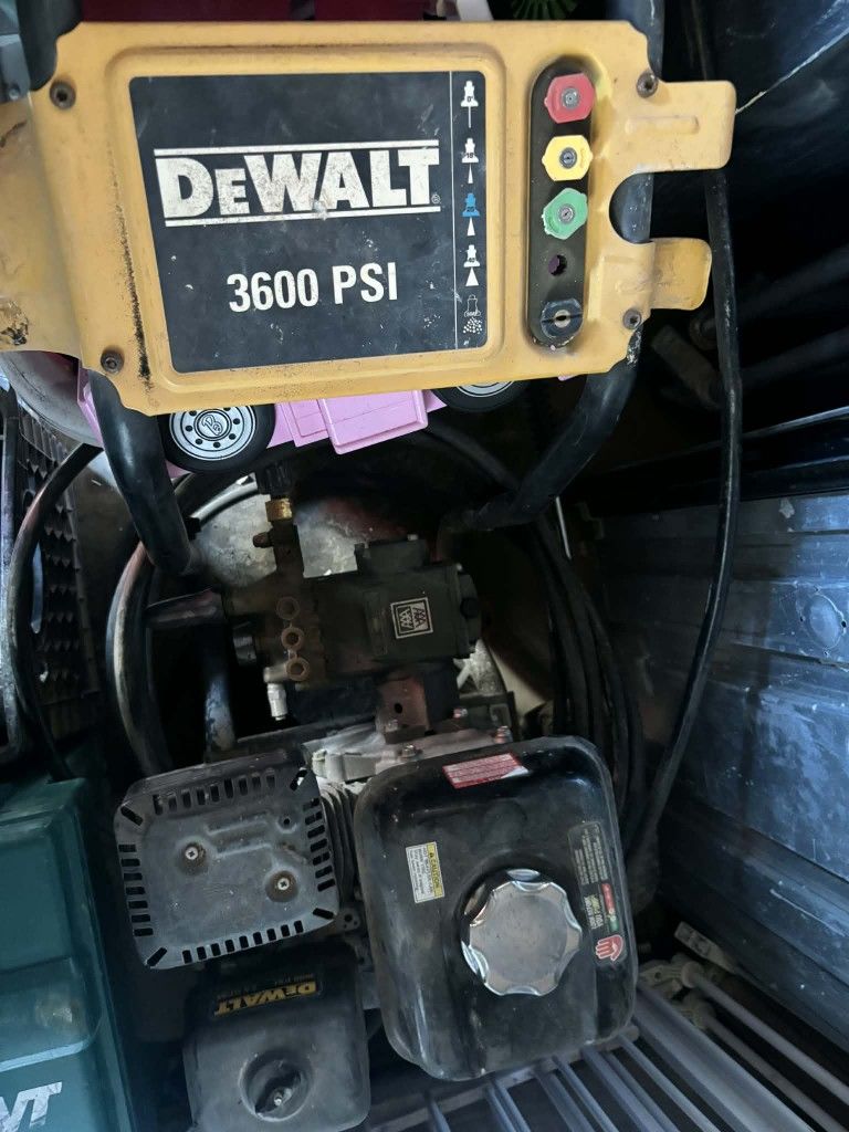 DeWalt Pressure Washer 