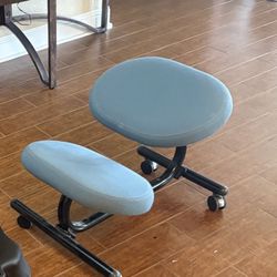 Ergonomic Kneeling Chair