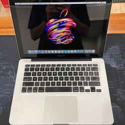 Apple MacBook Pro 13” 2011 Core i5 4GB RAM 500GB -Fully Functional