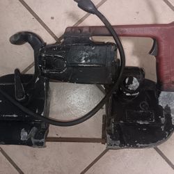 MILWAUKEE BANDSAW