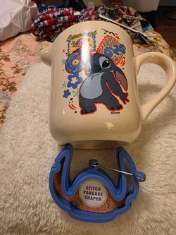 STITCH PANCAKE BATTER PITCHER