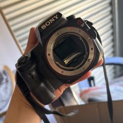 Sony A37 