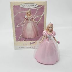 NEW 1996 Hallmark Mattel Springtime Barbie Ornament Easter #2 Collection Series 

#2 in Barbie Springtime series

Ornament in excellent condition, no 