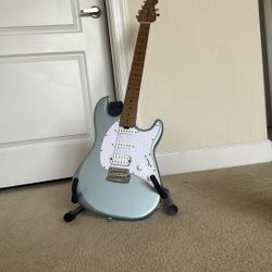 Sterling Cutlass Guitar - light blue 