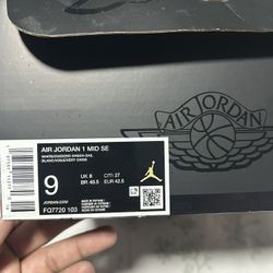 Air Jordan 1 Mid Se