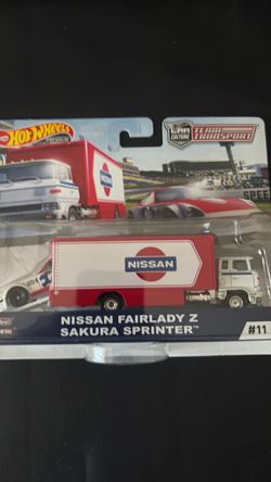 Hot wheels Nissan Z team transport.