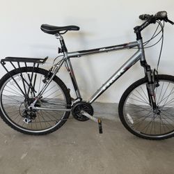 Trek Mountain Bike 
