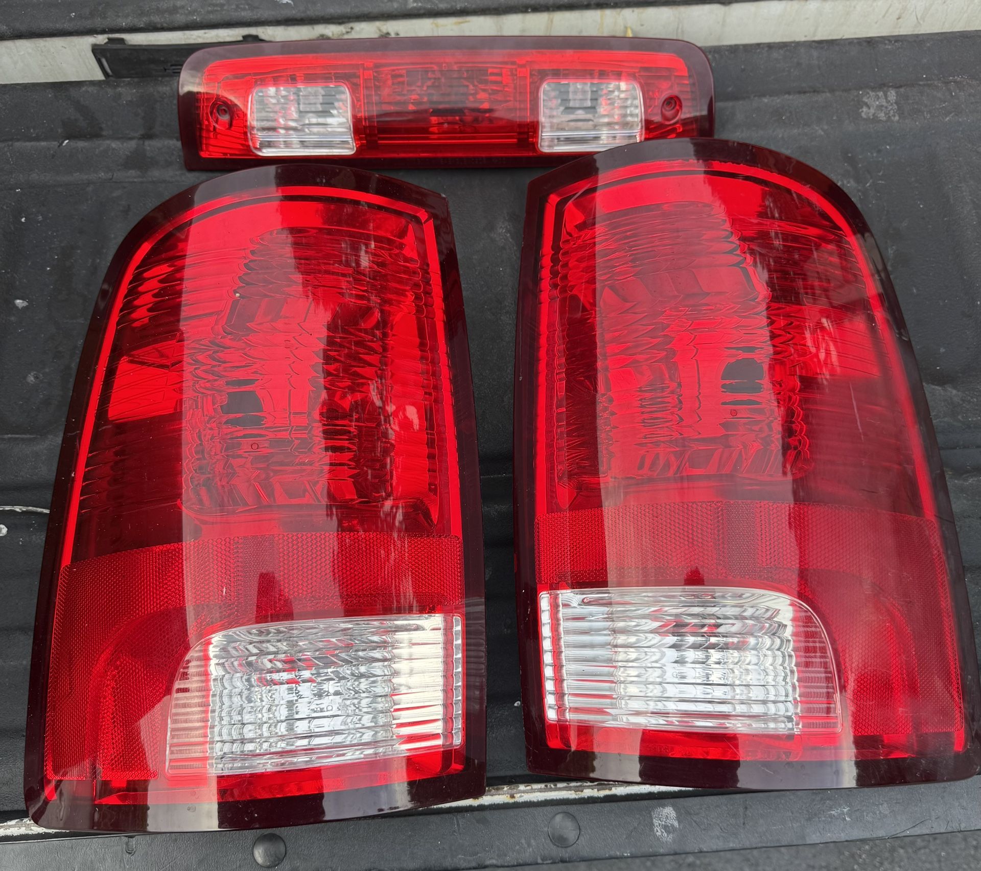 Dodge Ram 1500 Taillights