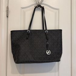 Michael Kors Tote